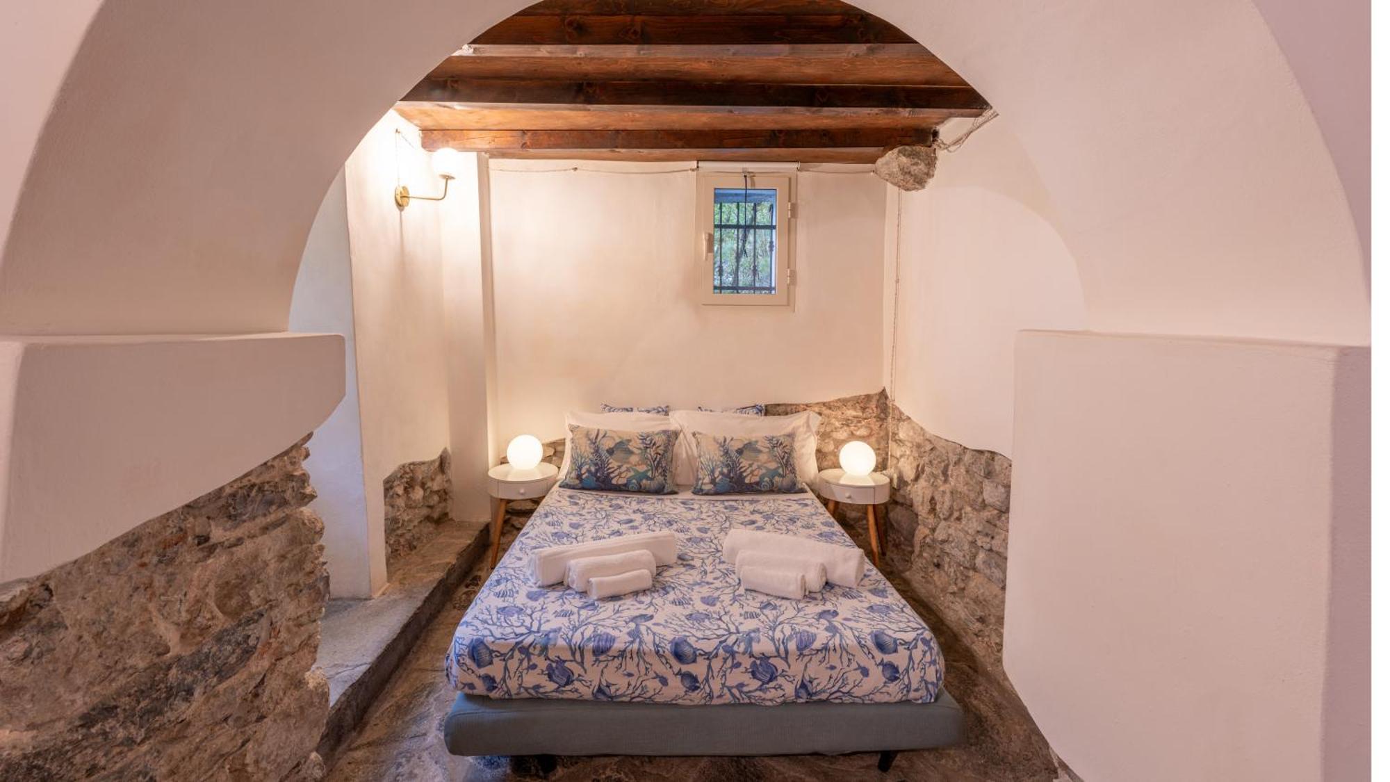 Bed and Breakfast La Casa Delle Pietre Parlanti - Casa In Pietra Ai Piedi Del Parco Delle 5 Terre Biassa Екстер'єр фото